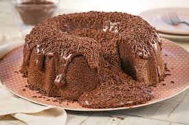 “Delicie-se com o Irresistível Bolo de Chocolate com Cobertura de Brigadeiro: A Receita Perfeita para Any Ocasião!”