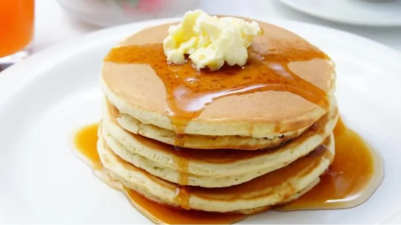 “Descubra a Receita Irresistível de Panqueca Americana: Sabor e Maciez em Cada Mordida!”