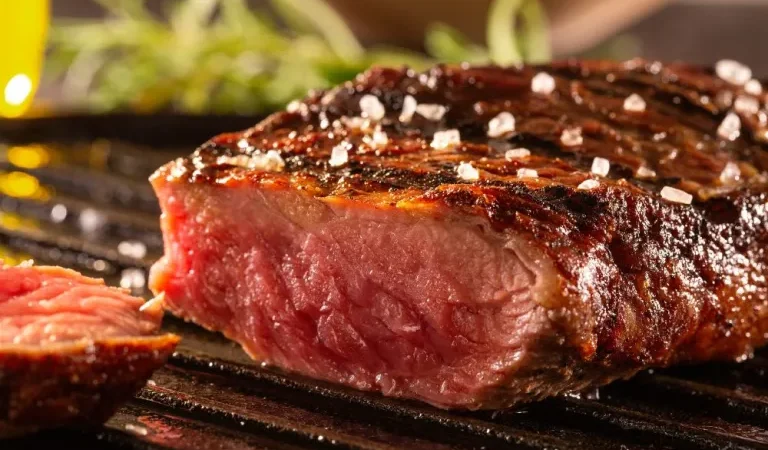 “Descubra a Saborosa Picanha no Forno com Sal Grosso: O Segredo Para um Churrasco Perfeito em Casa!”