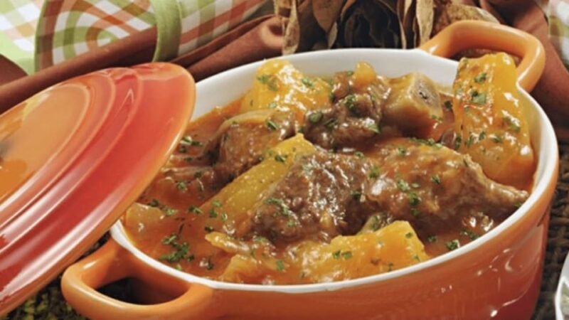 “Experimente a Deliciosa Vaca Atolada (Carne com Mandioca): Receita Tradicional que Vai Te conquistar!”